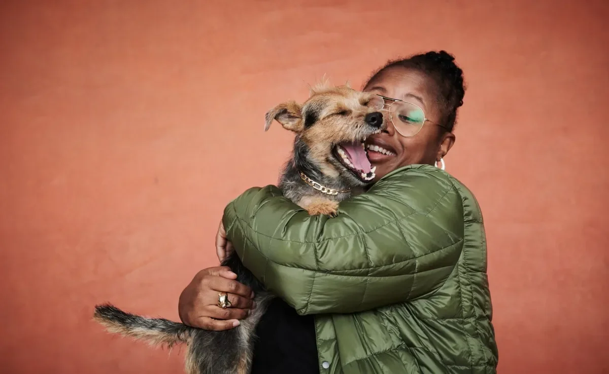 Além da aparência física, cães e tutores podem compartilhar traços de personalidade