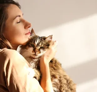  O amor de gato pode ser sutil, mas é super profundo e verdadeiro